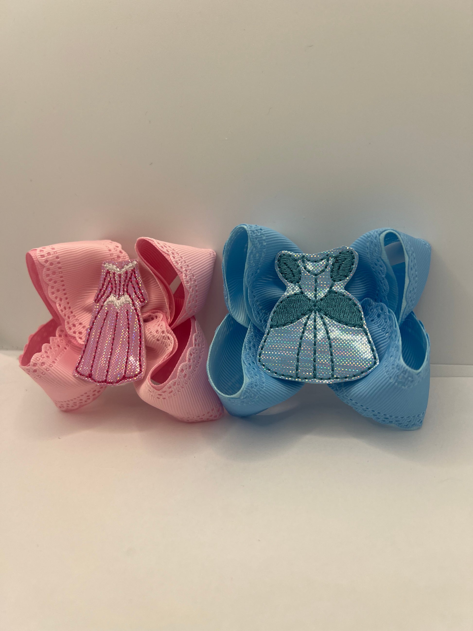 3 1/2” mis matched & magical piggies