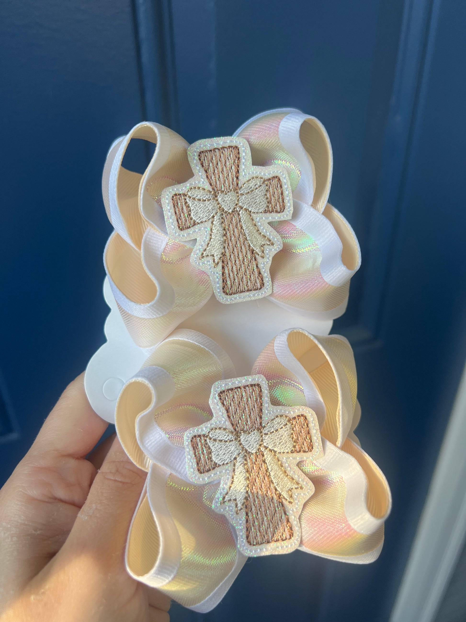 3 1/2” little prayer piggies