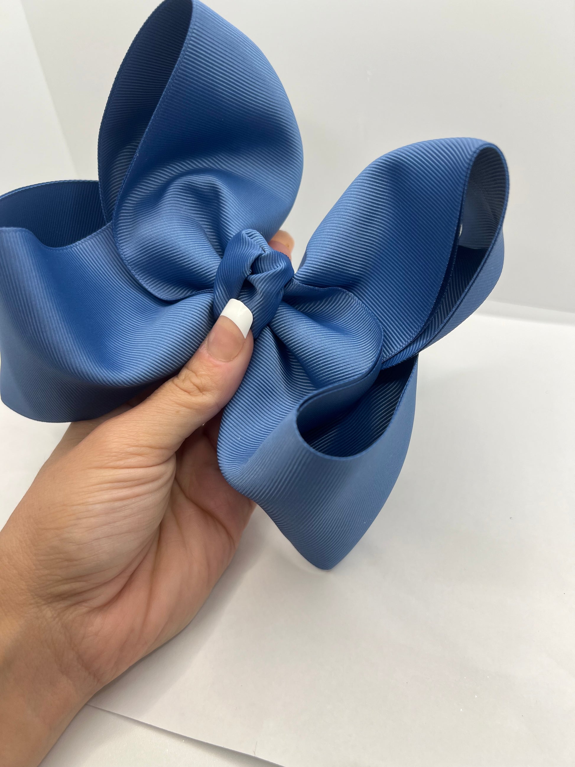 5” solid blue on clip