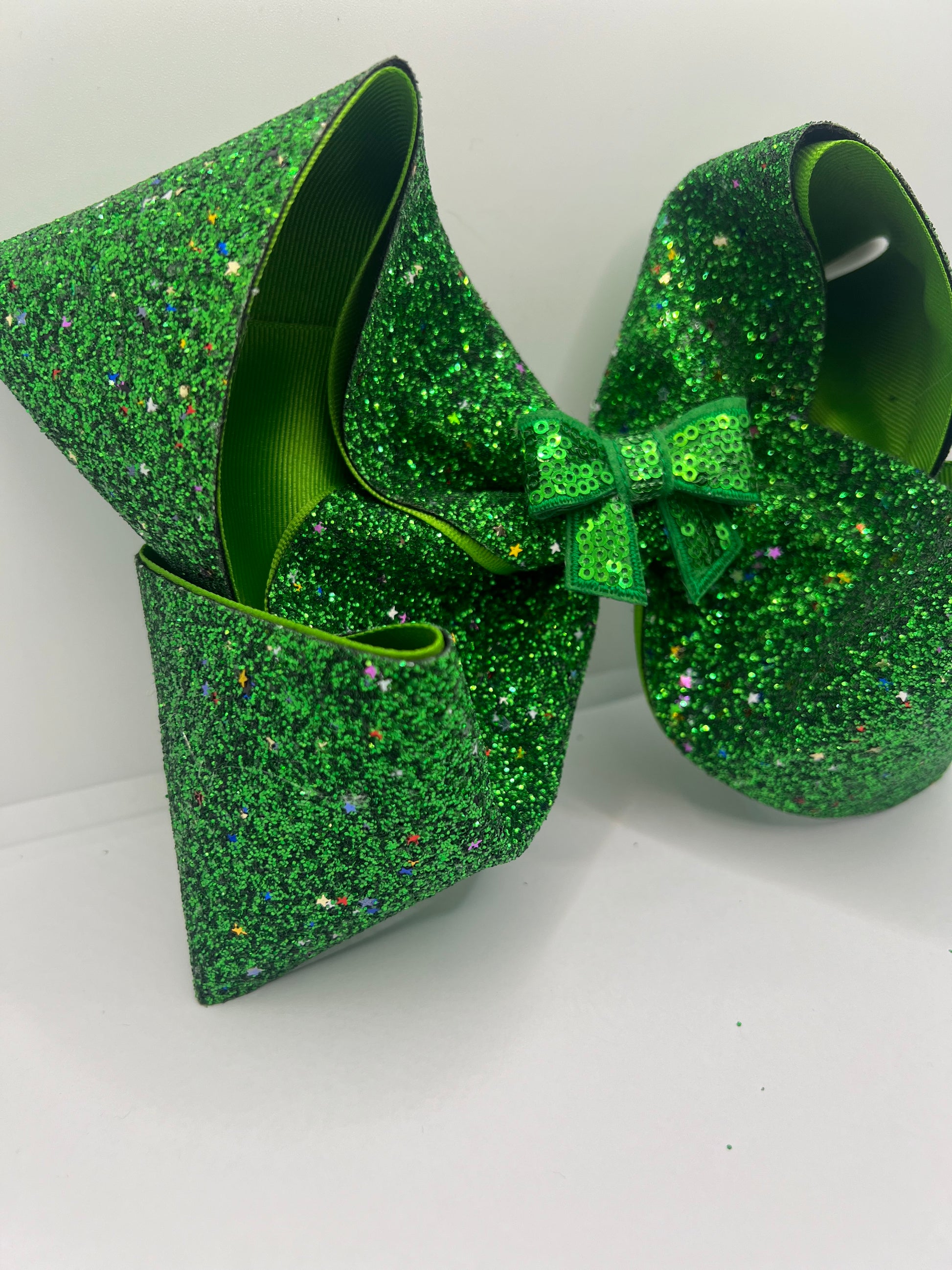 7” chunky green glitter on clip