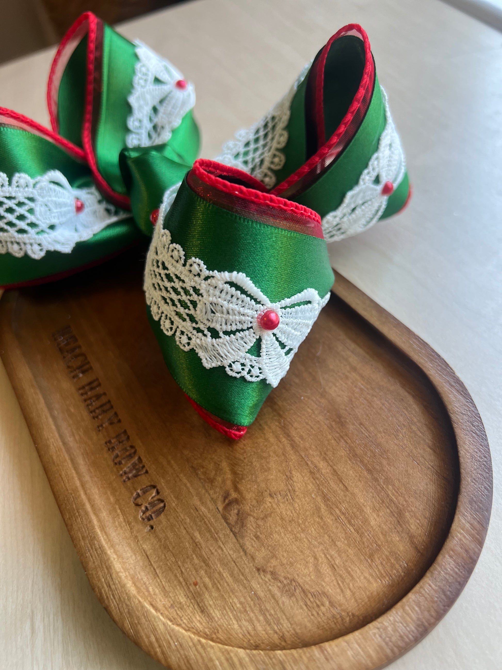 5” on the nice list bow