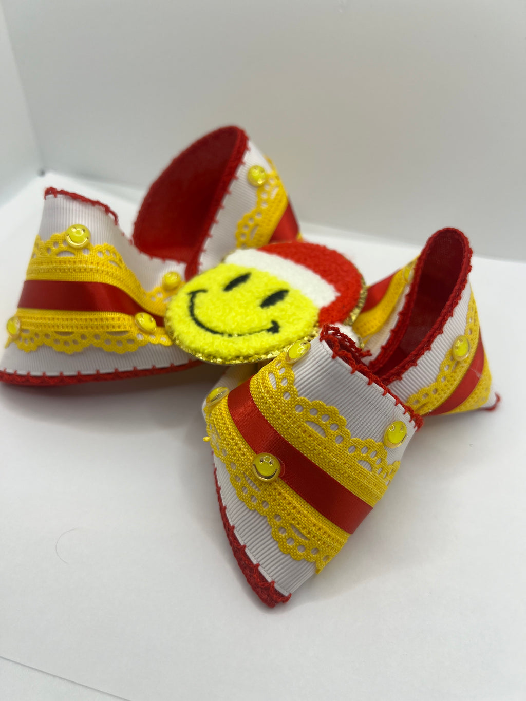 5” Santa smiles on clip