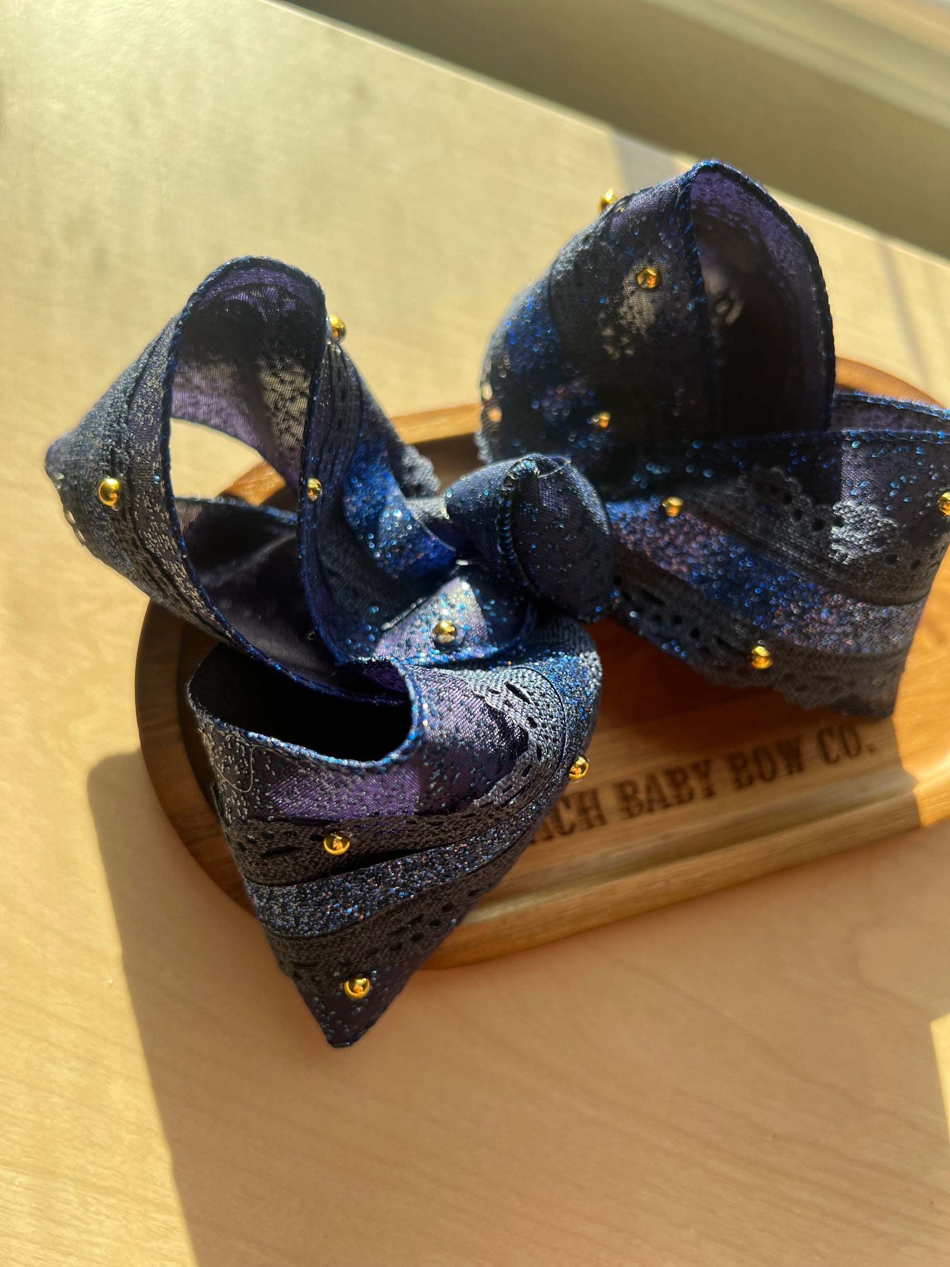 6”royalty on clip
