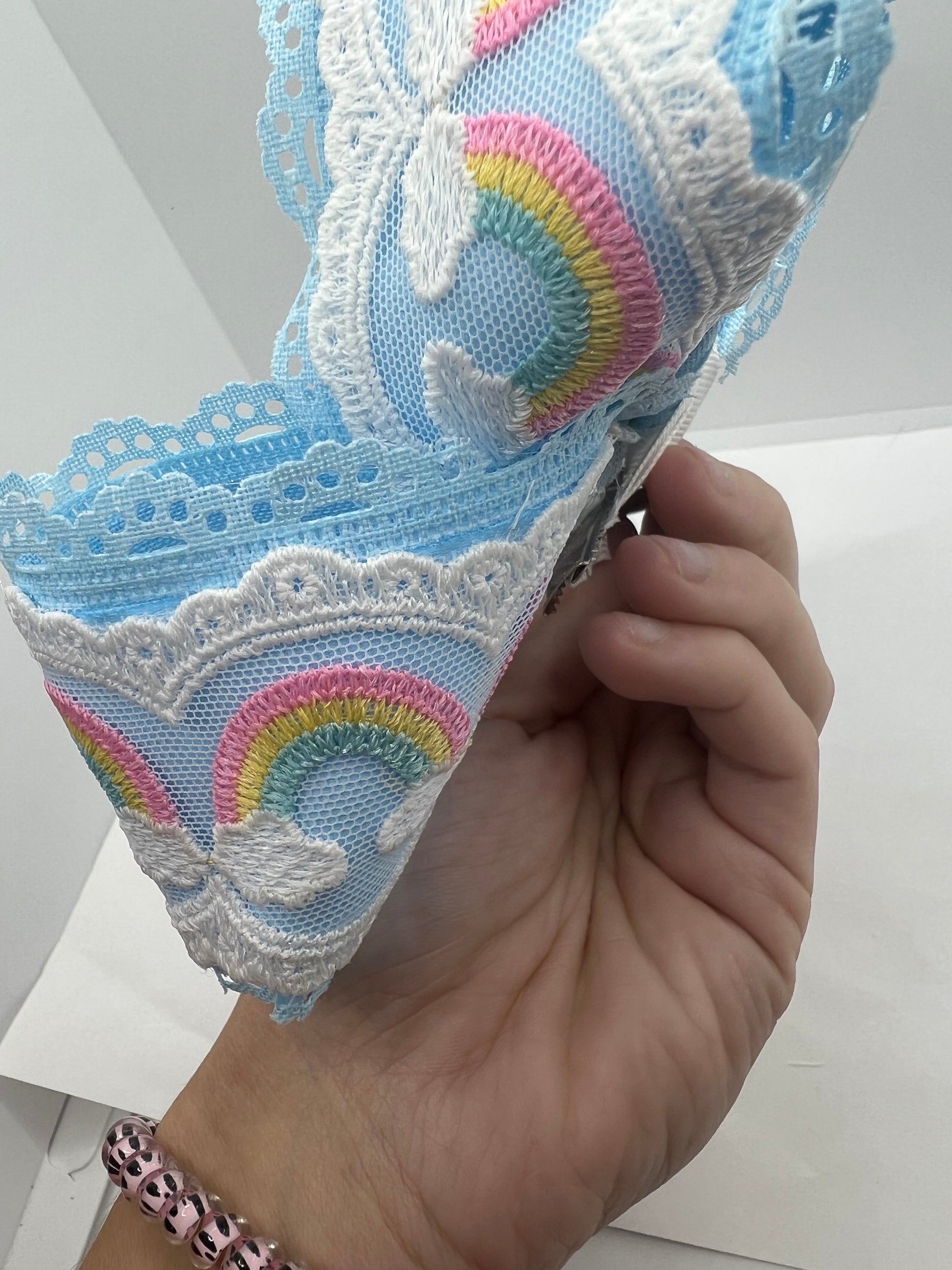 6” FRAYED - rainbow on clip