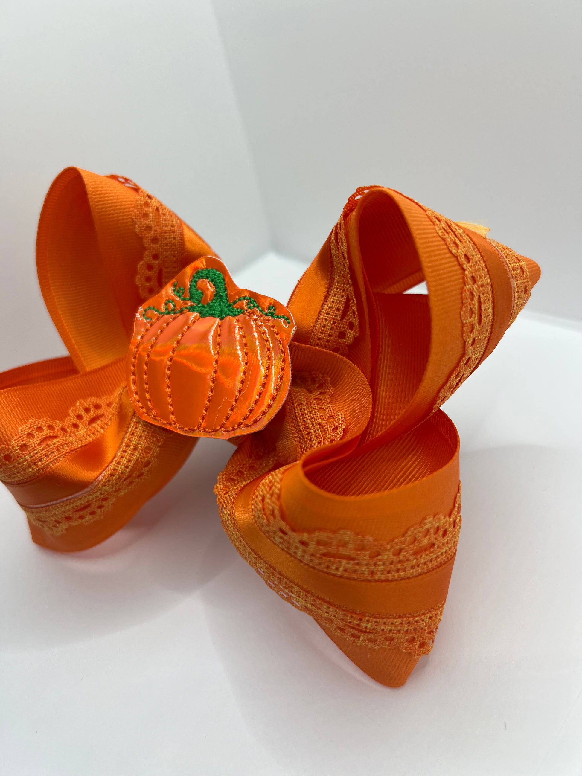 5” pumpkin patch sweetie on clip