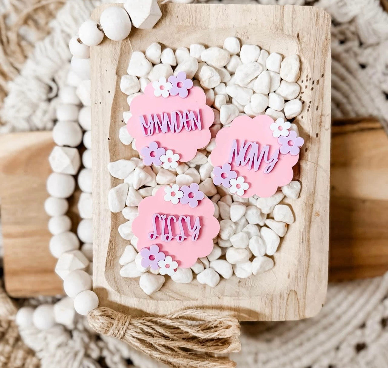 Floral pop up name bow (5 1/2” on clip)