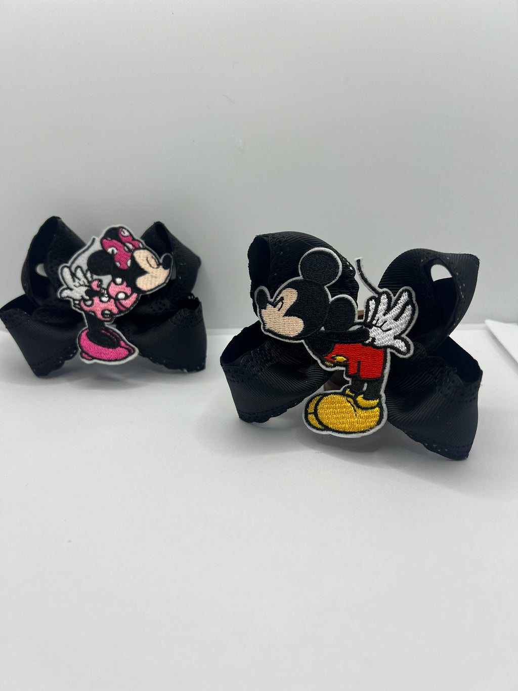 3 1/2” smoochin piggies