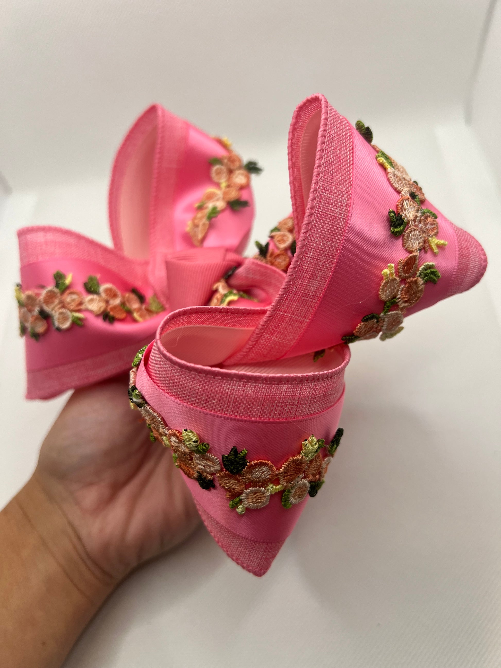 6” fairytale bow