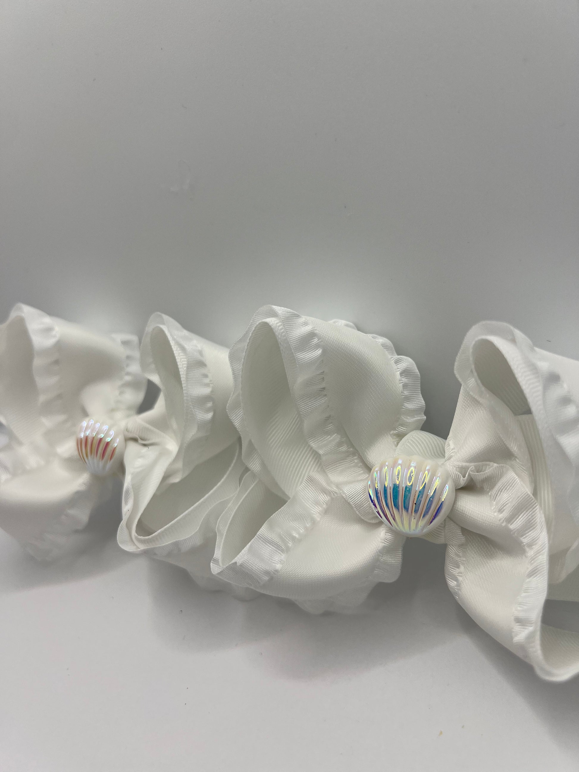 4” Opal seashell piggies