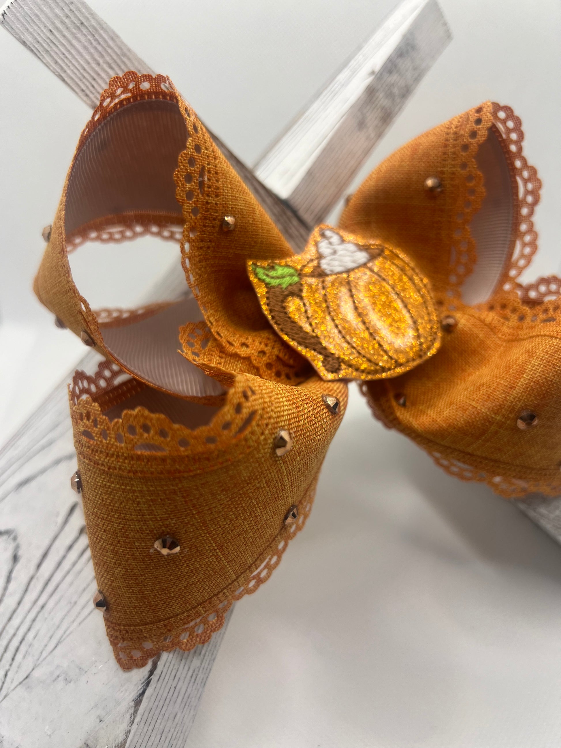 5 1/2” hey punkin’ on clip