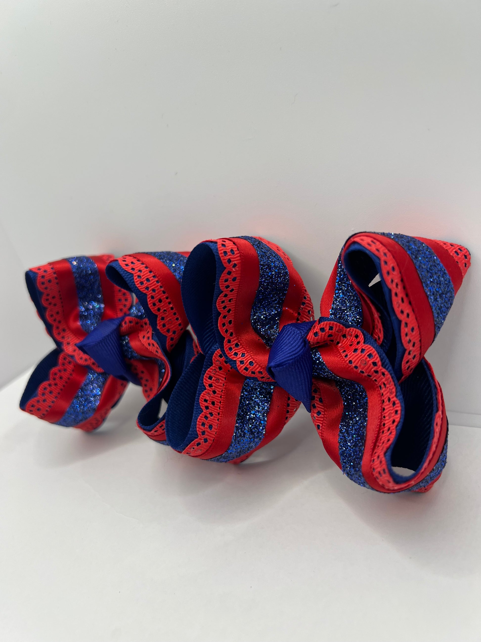 3 1/2” beautiful & free piggies