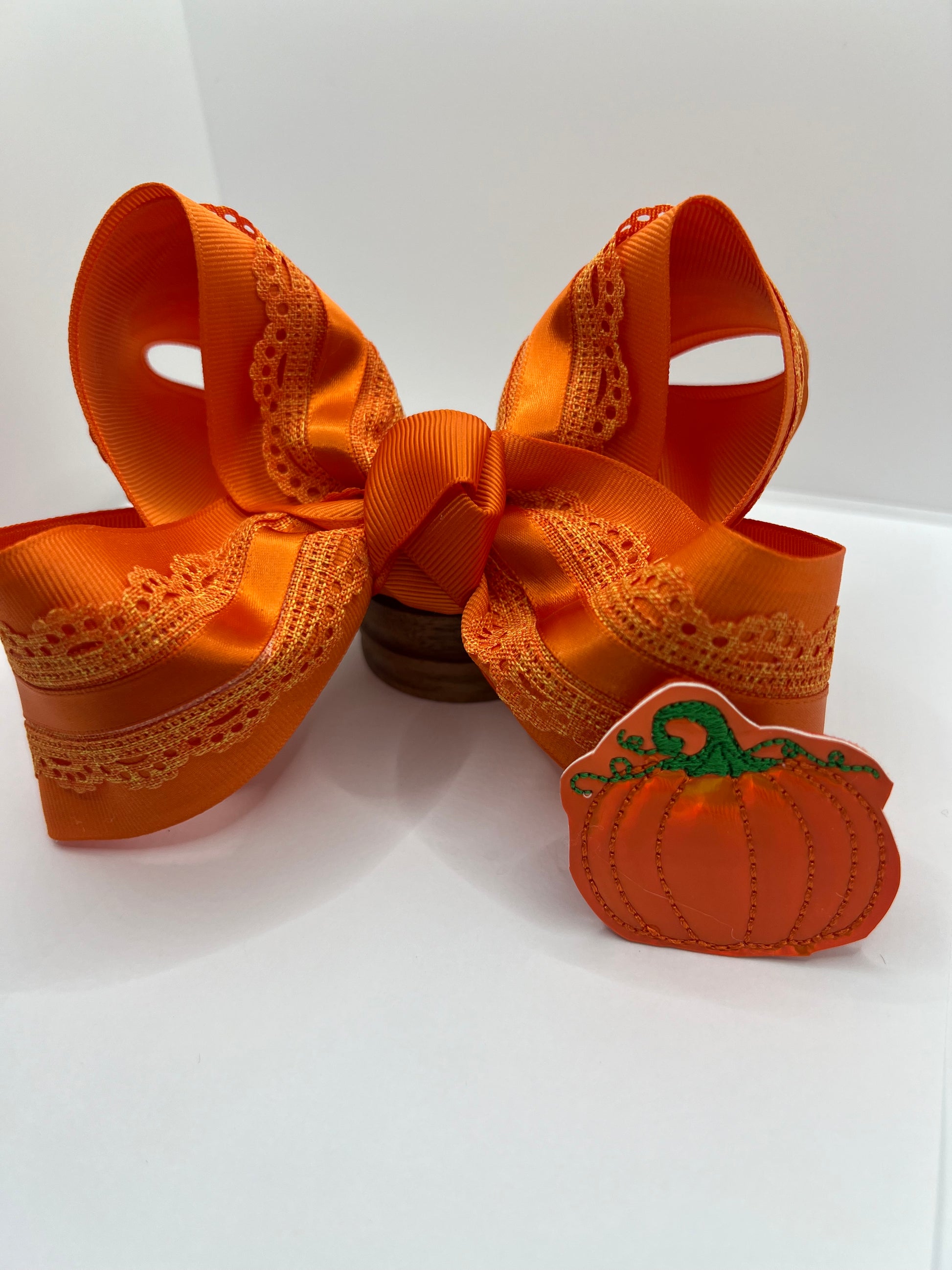 5” pumpkin patch sweetie on clip