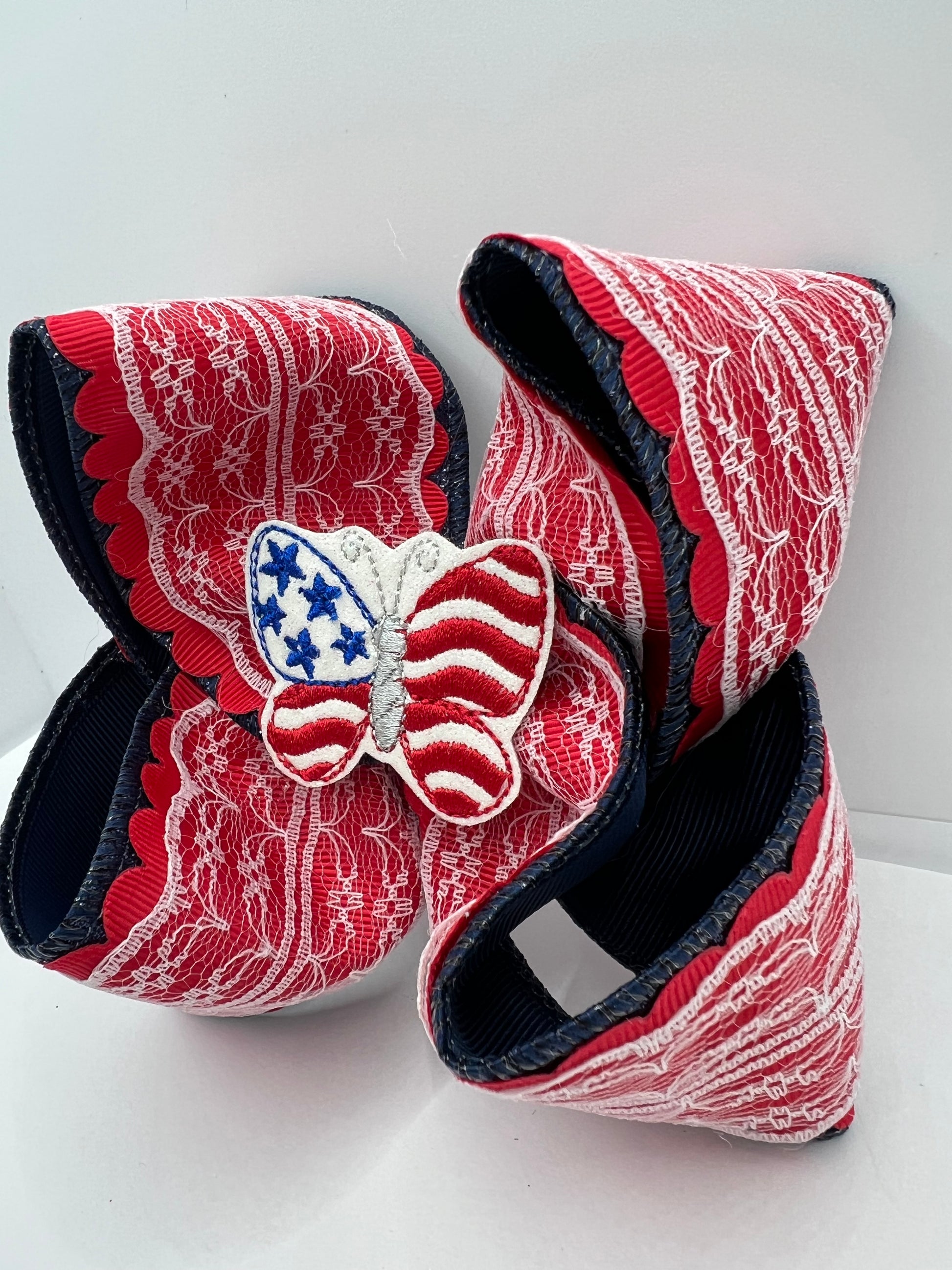 4 1/2”patriotic flutter on clip