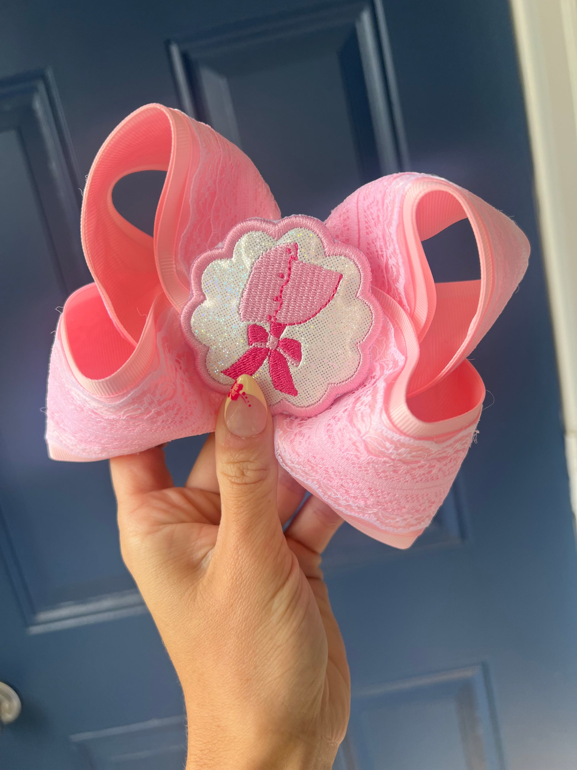 6” mama’s bonnet baby on clip