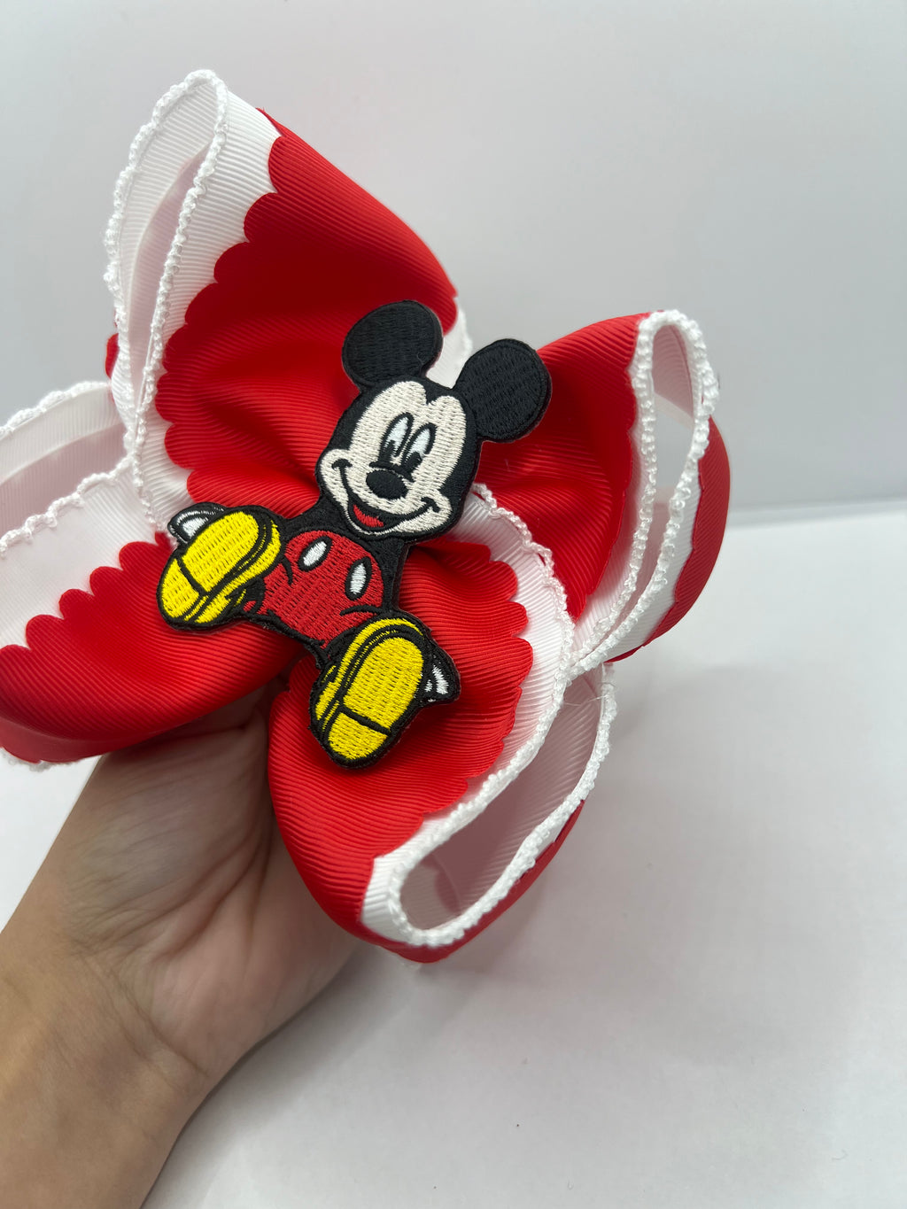 5” magical red scallops on clip