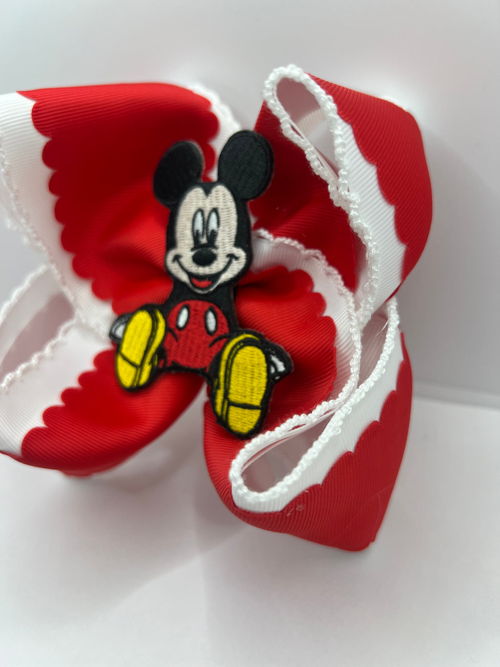 5” magical red scallops on clip