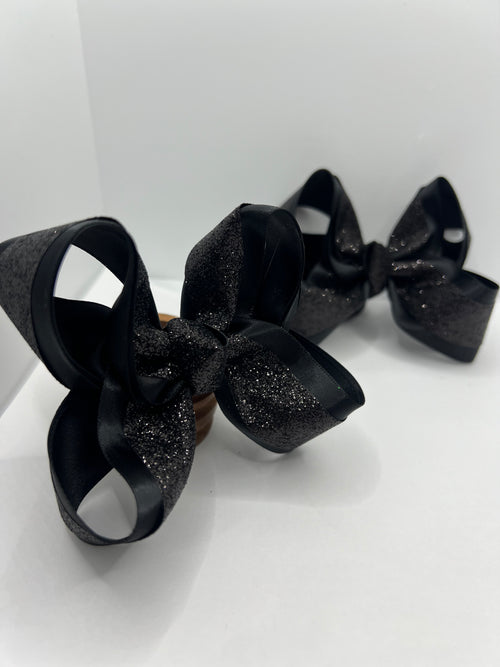 3 1/2” black tie piggies