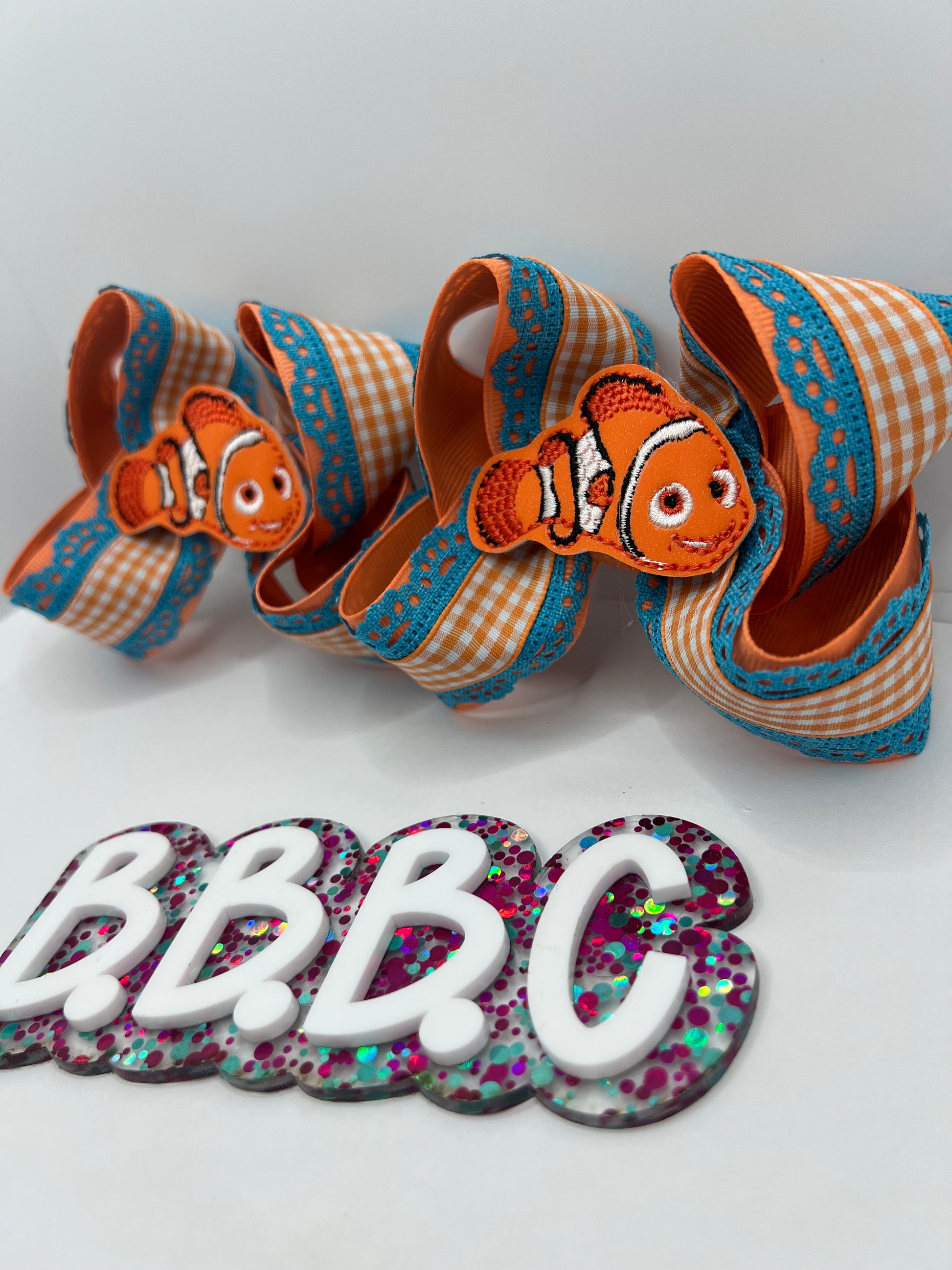 4” Plaid Fish Piggies