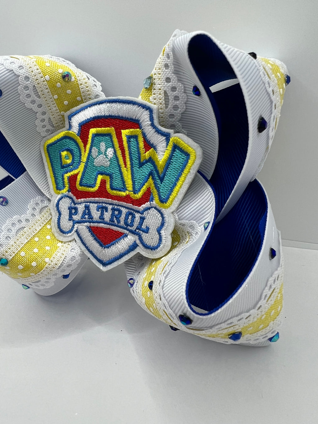 5 1/2” polka dot pups on clip