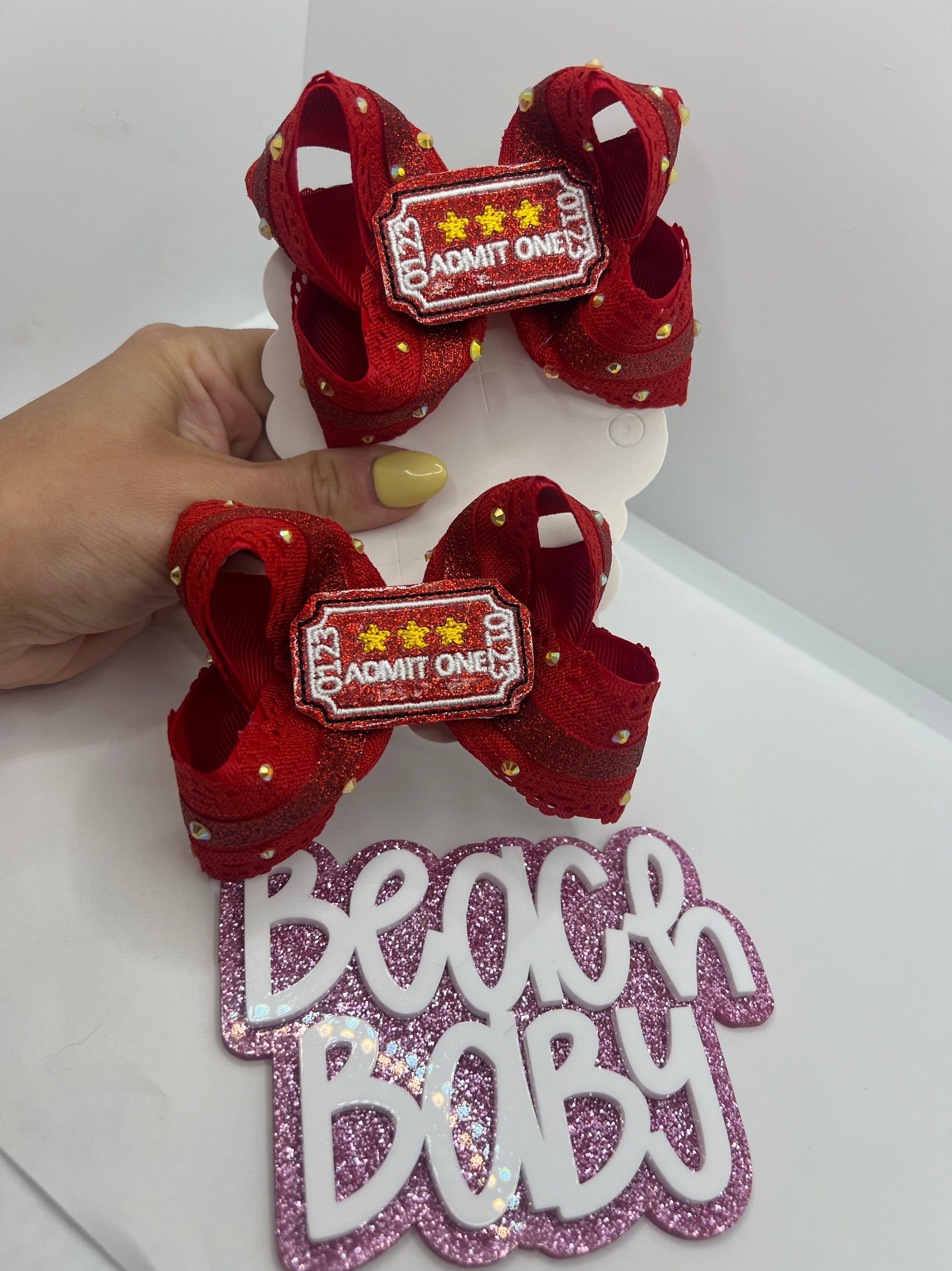 4” Ticket Booth Cutie Piggues