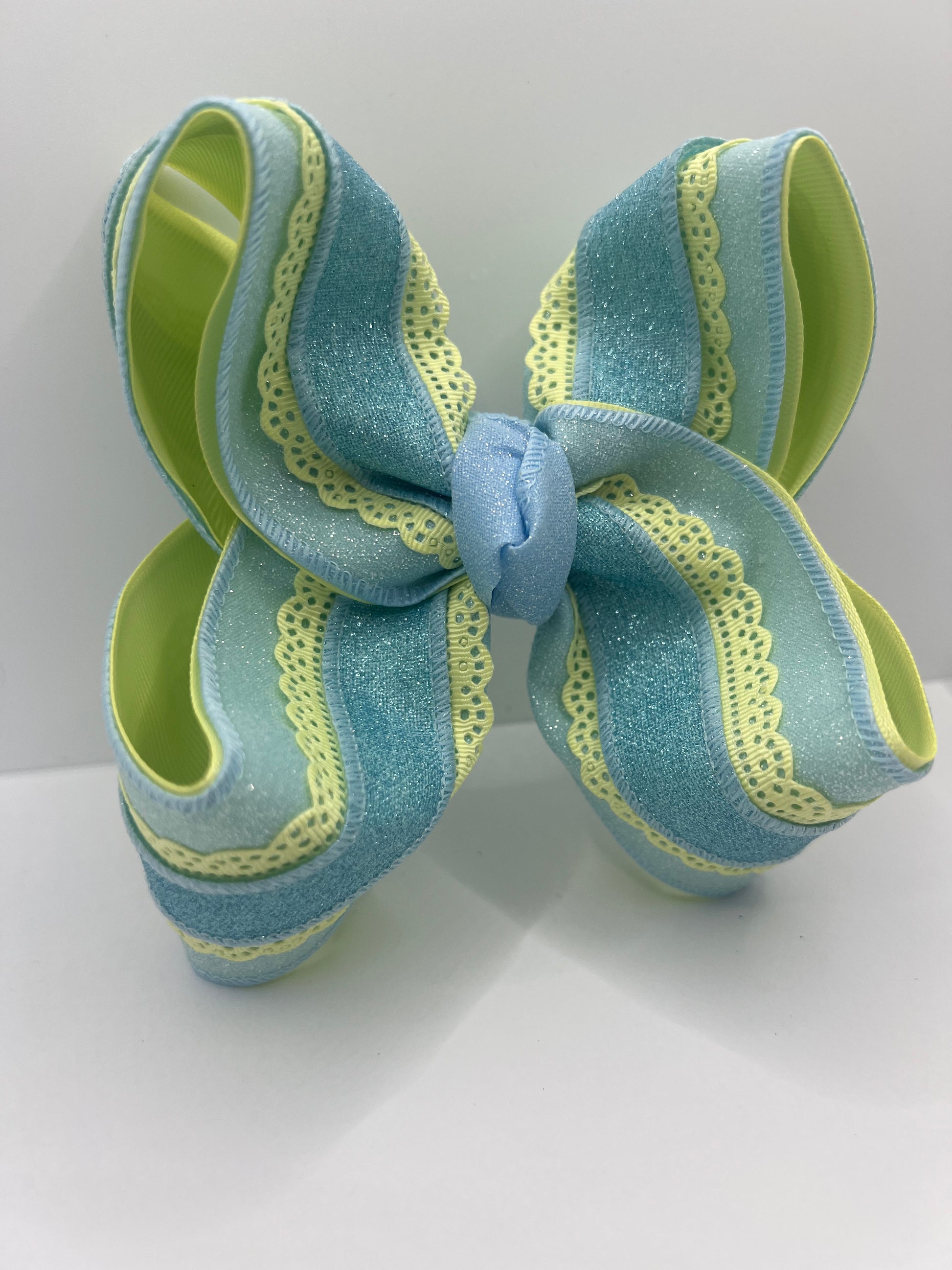 Willow & Lace Beach Ball Collab