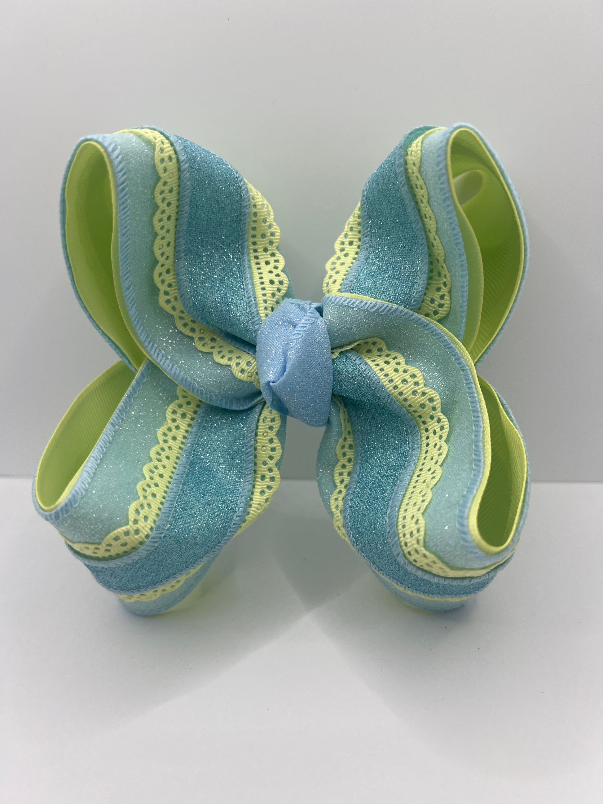 Willow & Lace Beach Ball Collab