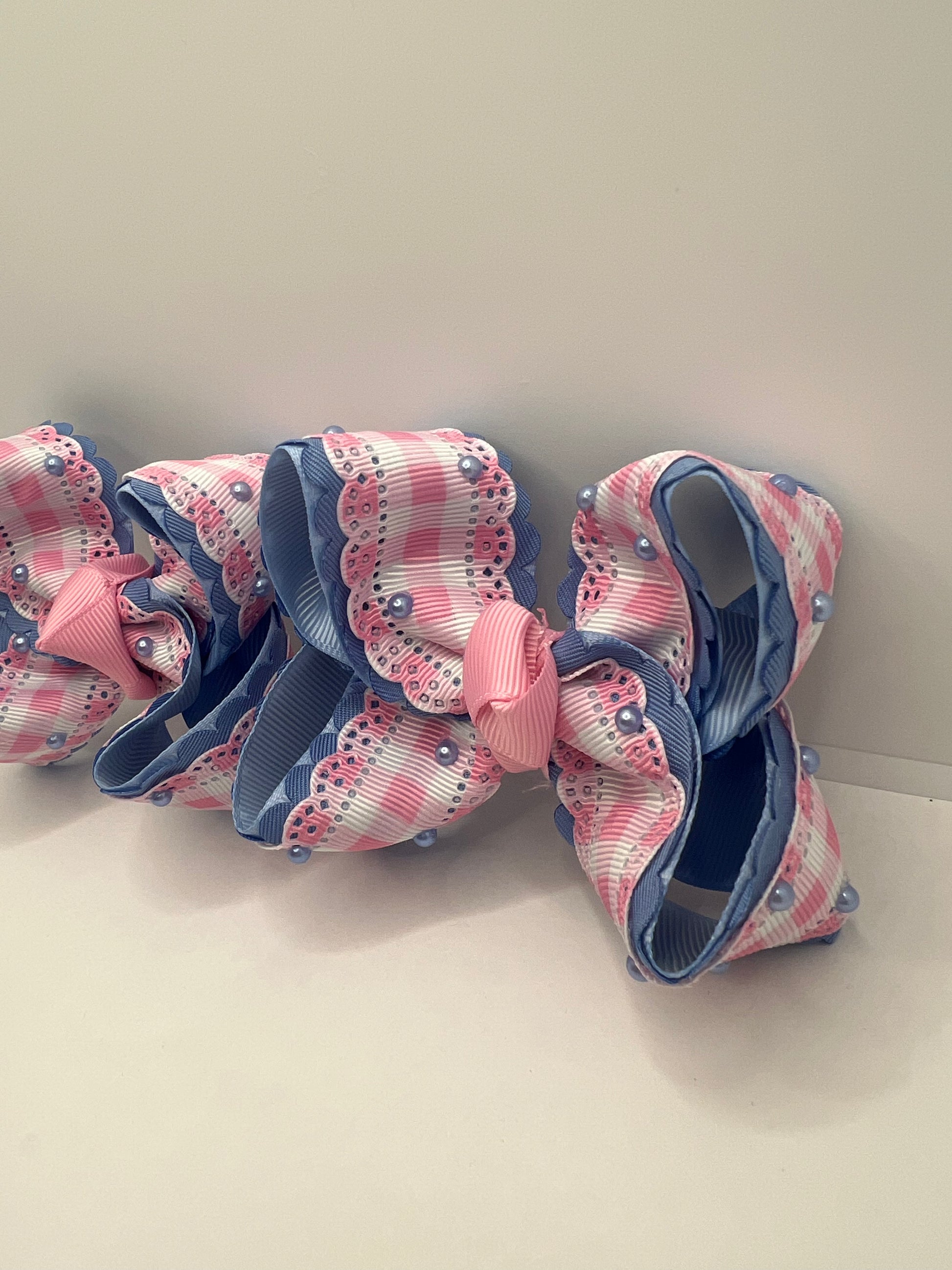 3 1/2” plaid celebration piggies with pearls