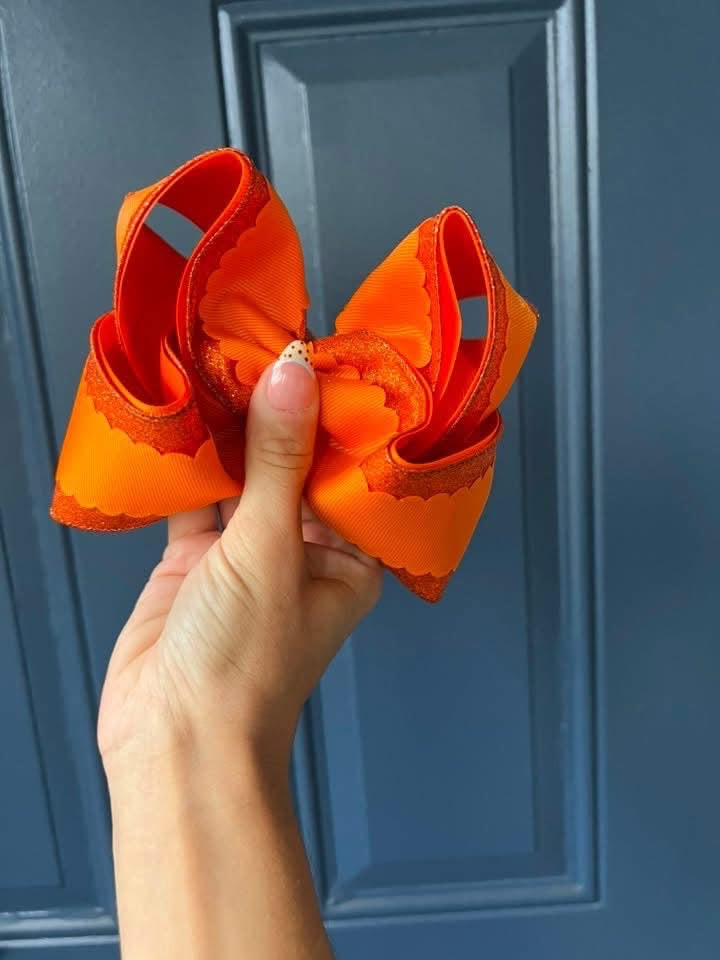 5” Halloween scallops on clip